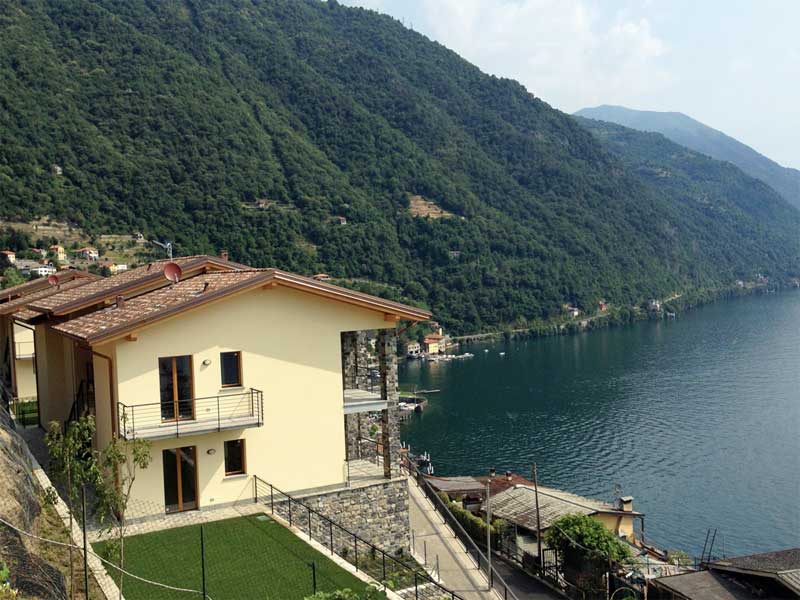 Argegno - res. Degli Oleandri.