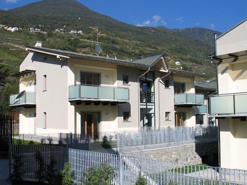 Sondrio  - res. Borgo di Sassina.